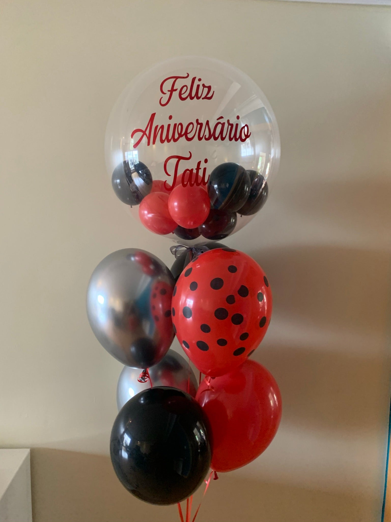 Bouquet de balões personalizado (Bubble + 6 latex)