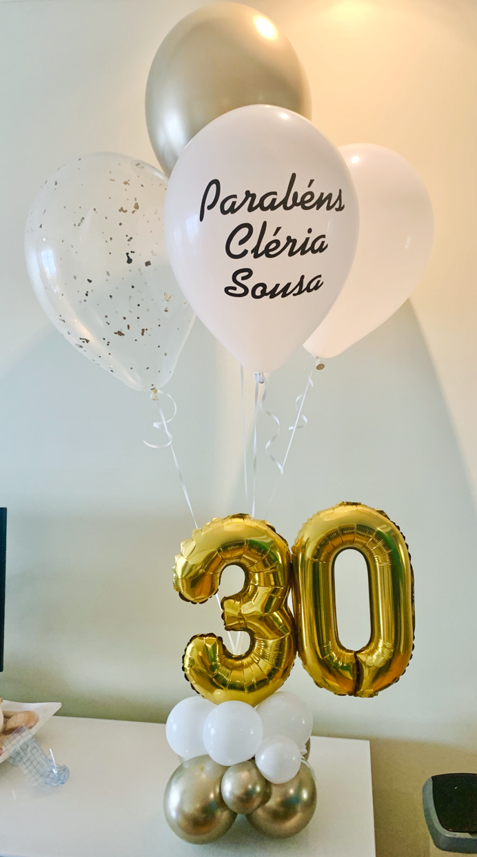 Centro de mesa com gás helio (idade + 4 balões latex)